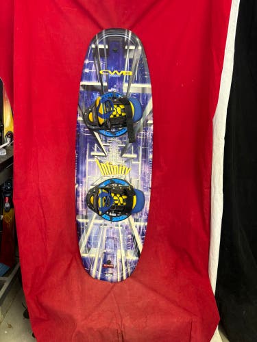 Wakeboard: CWB Infinity wakeboard 137cm with blue and yellow bindings. M/L