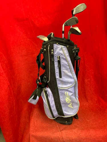 AMF ZXT junior golf set featuring a lavender and black stand bag, 7, P, putter, driver’s