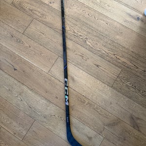 Junior CCM Ribcor Trigger 9 Pro Right Handed Hockey Stick P88 50 Flex (Used)