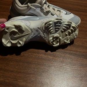 White Men's Size M 8.5 (W 9.5) Nike React Vapor Ultrafly Elite 4 Low Top Molded Cleats (Used)
