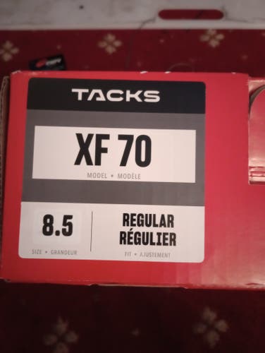 CCM Tacks XF 70 Hockey Skates Regular Width 8.5 (New)