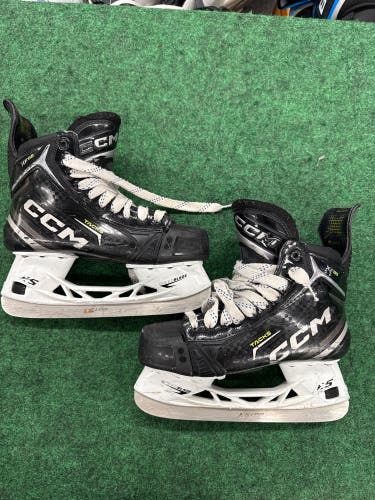 Intermediate CCM Tacks XF80 Hockey Skates (Regular) Size 6.5 (Used)
