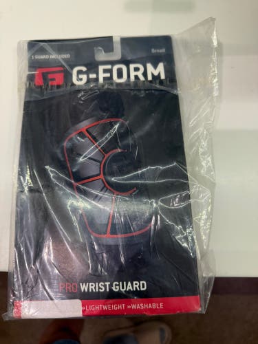 G-Form Black Junior Elbow Protection (Used)