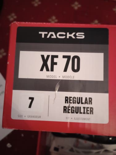 CCM Tacks XF 70 Hockey Skates Regular Width 7 (New)