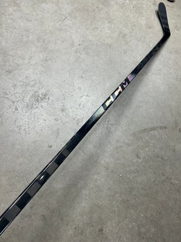 80 Flex P28 Senior CCM Trigger 10 Pro Left Hand Hockey Stick Pro Stock (Used)