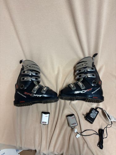 Mondo 24 & 24.5 Men's Salomon All Mountain Performa 7.0 Sport Ski Boots (Used)