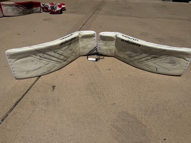 36" 2021 Bauer Hyperlite Goalie Leg Pads (Used)