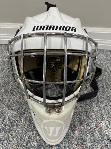 Youth Small Warrior R/F1 Goalie Mask (Used)