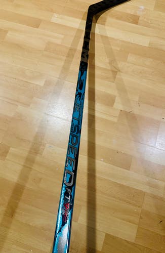 Intermediate CCM FT9 Pro Right Handed Hockey Stick P29 55 Flex (New)