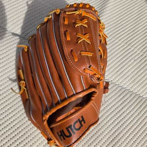 Hutch RH Super H Design V200 Youth Baseball Glove 11.5"