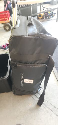Hockey Bag on wheels (Used)
