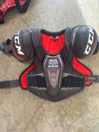 Medium Junior CCM JetSpeed FT370 Shoulder Pads (Used)