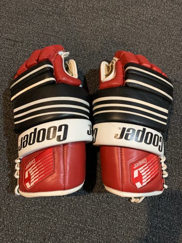 Vintage Cooper Hawks Style Gloves