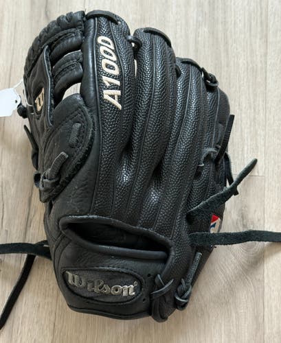 Wilson A1000 Infield Baseball Glove 11.5" LH Throw