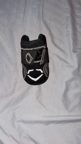 Black Senior EvoShield Elbow Guard Elbow Protection (Used)