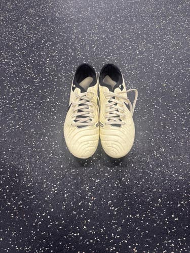 Used Nike Soccer Cleats Almond Senior 7 11849-S000040253