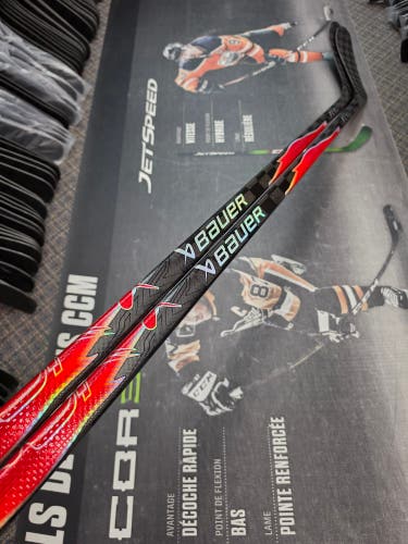 2 PACK | P28 | 77 Flex NEW! Senior Bauer Vapor Flylite Left Hand Hockey Stick Flex Pro Stock (New)