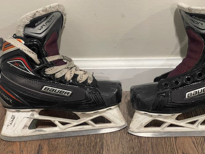 2018 Bauer Supreme S27 Hockey Goalie Skates Regular Width Size 2 (Used)