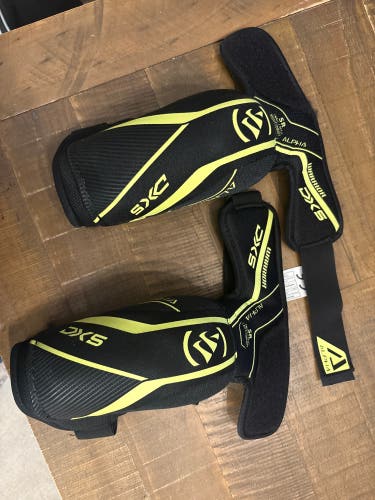 Senior Small Warrior Alpha DX5 Elbow Pads (Used)