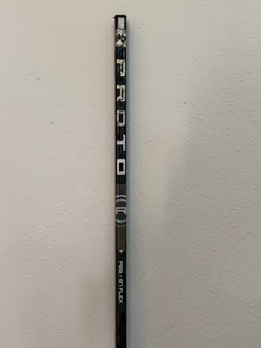 Senior Bauer Proto-R Left Hand Hockey Stick P28 87 Flex (Used)