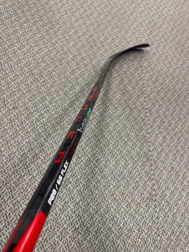 Intermediate Red Bauer Nexus Tracer Left Hand Hockey Stick P28 65 Flex (New)