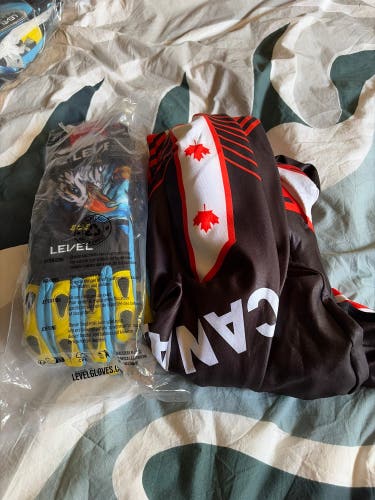 Speed suit and glove bundle
