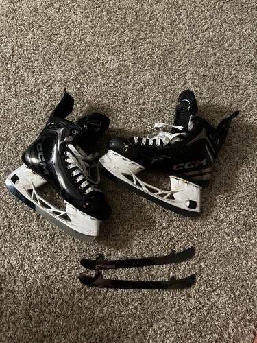 2024 CCM Tacks XF Pro Hockey Skates Regular Width 8.5 (Used)