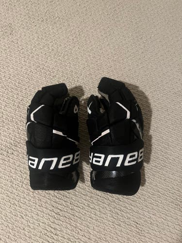 Bauer Supreme Mach Gloves 14" (Used)
