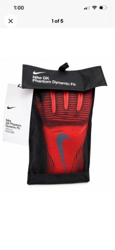 Nike Phantom Dynamic Fit Goalkeeper Gloves Soccer Gloves Size 8 NWT