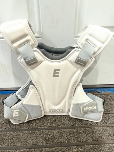 Large/Extra Large Adult Epoch Integra Shoulder Pads (Used)