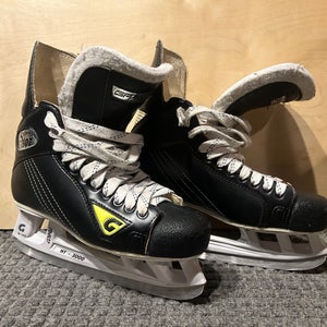 Black Graf Supra 502 Hockey Skates Regular Width 10 (Used)