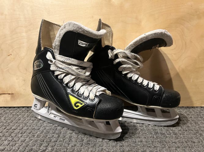 Black Graf Supra 502 Hockey Skates Regular Width 10 (Used)