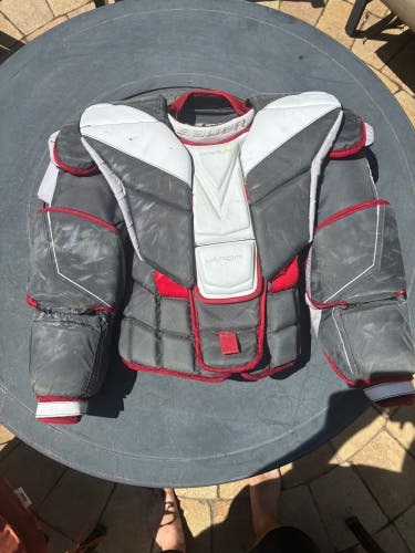 Medium Bauer Hyperlite Goalie Chest Protector Pro Stock (Used)