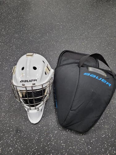 Used Bauer 940 Senior Goalie Helmet/Mask White MD 11849-S000040176