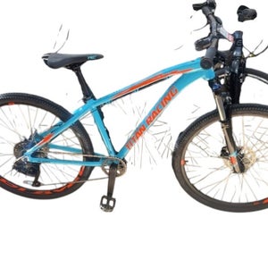 Titan Racing Player 3.0 Mountain Bike Blue Good Condition Size M