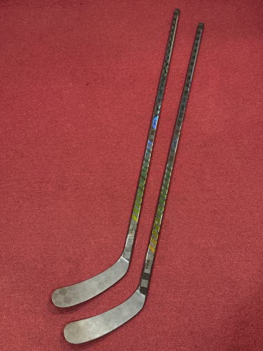 2 Pack  Warrior Alpha LX2 Pro Right Handed Hockey Stick W03 85 Flex Pro Stock (New)Item#LH2P3