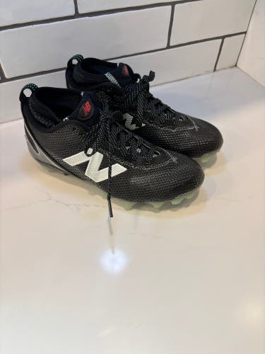 Black Men's Size M 7.0 (W 8.0) Youth New Balance Freeze 4.0 Mid Top Molded Cleats (Used)