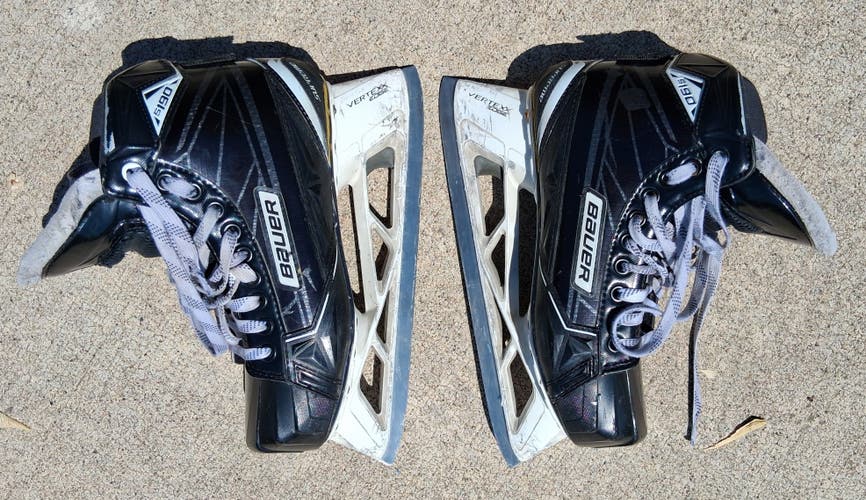 Bauer Supreme S190 Hockey Goalie Skates Regular Width 7.5 (Used)