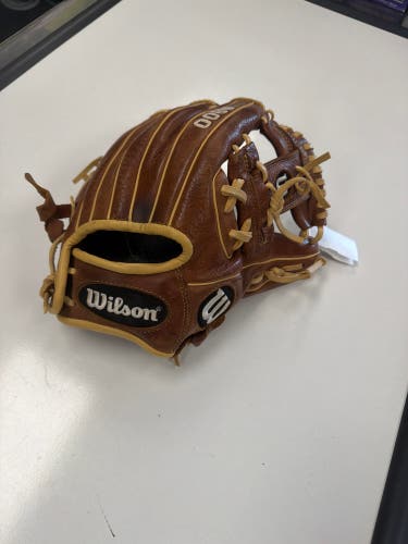 Wilson Showtime RH Infield Baseball Glove 11.5" (Used)
