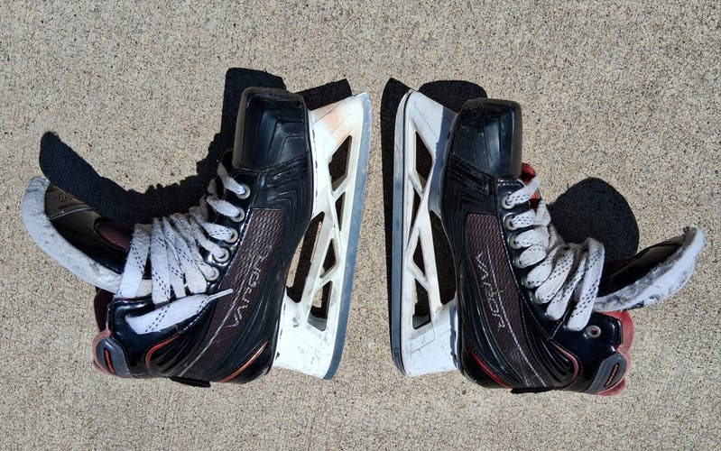 Bauer Vapor X900 Hockey Goalie Skates Mixed Width 6.5 (Used)