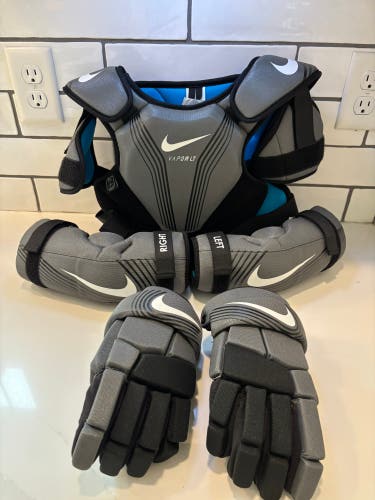 Youth Youth Nike Vapor LT Shoulder Pads (Used)