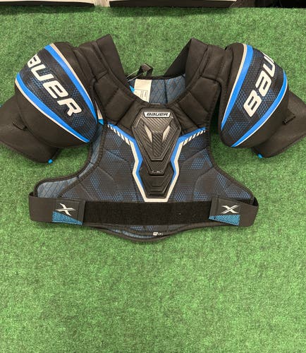 Intermediate Bauer X Shoulder Pads (New) | Intermediate Large