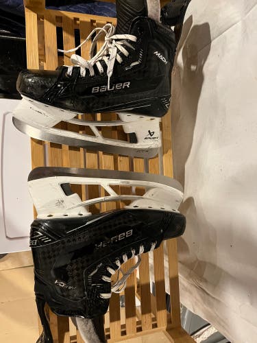 Bauer Supreme Mach Hockey Skates Pro Stock 8 (Used)
