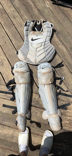 Nike Diamond Elite Catcher's Set (Used)