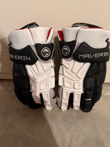Maverik Maybach Deuce Lacrosse Gloves (Used)