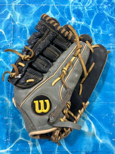 Wilson A500 RH Baseball Glove 12.5" (Used)