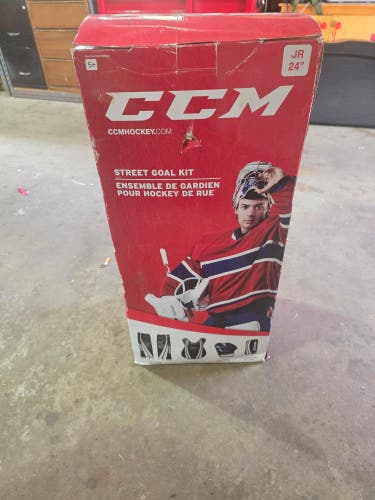 24" CCM Regular Goalie Full Set (Used)