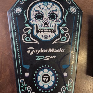 TaylorMade TP5 Balls 12 Pack (1 Dozen) (New)