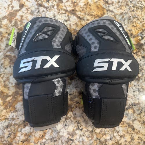 Medium Youth STX Cell VI Arm Pads (Used)