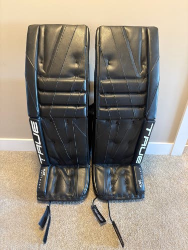 36" True Catalyst 7X3 Goalie Leg Pads (Used)